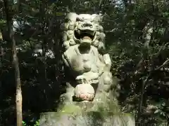 秩父御嶽神社の狛犬