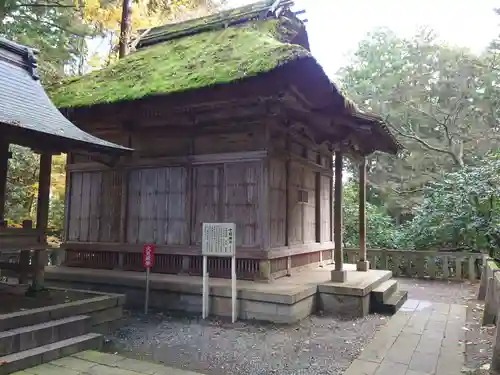 彌彦神社の末社