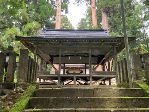 小菅神社里社の建物その他