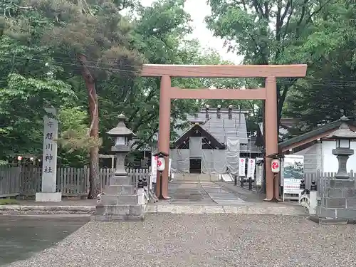 旭川神社の鳥居