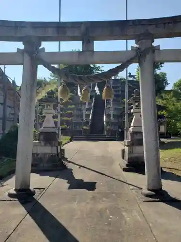 三上神社の鳥居