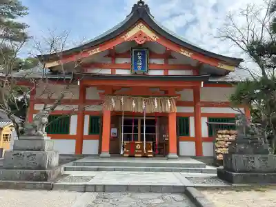 紅葉八幡宮の{uncategorized: "未分類", other: "その他", undefined: "問題あり", building: "その他建物", grave: "お墓", sacred_gate: "鳥居", guardian: "狛犬", statue: "像", buddha: "仏像", history: "歴史", nature: "自然", garden: "庭園", animal: "動物", pagoda: "塔", temizu: "手水舎", mountain_gate: "山門・神門", sanctuary: "本殿・本堂", subordinate: "末社・摂社", art: "芸術", scenery: "景色", jizo: "地蔵", ema: "絵馬", goshuin: "御朱印", omikuji: "おみくじ", items: "授与品その他", amulet: "お守り", goshuincho: "御朱印帳", eats: "食事", festival: "お祭り", votive_dance: "神楽", shichigosan: "七五三参", wedding: "結婚式", experience: "体験その他", initially: "初詣", around: "周辺", anti_infection: "感染症対策"}
