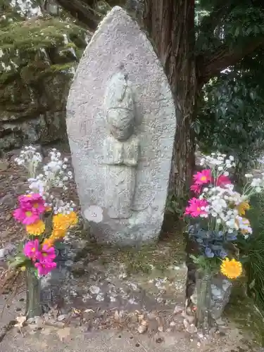 神明神社（石原）の仏像