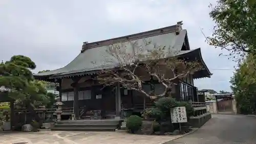 法源寺の本殿