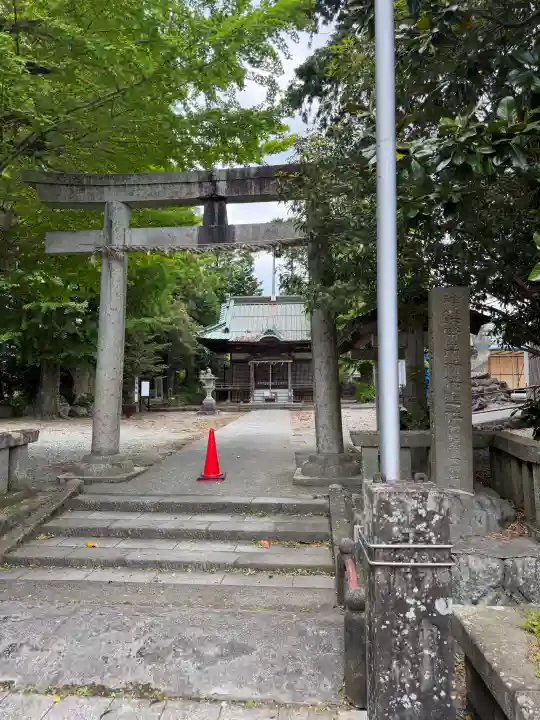 御殿場東照宮 吾妻神社 の{uncategorized: "未分類", other: "その他", undefined: "問題あり", building: "その他建物", grave: "お墓", sacred_gate: "鳥居", guardian: "狛犬", statue: "像", buddha: "仏像", history: "歴史", nature: "自然", garden: "庭園", animal: "動物", pagoda: "塔", temizu: "手水舎", mountain_gate: "山門・神門", sanctuary: "本殿・本堂", subordinate: "末社・摂社", art: "芸術", scenery: "景色", jizo: "地蔵", ema: "絵馬", goshuin: "御朱印", omikuji: "おみくじ", items: "授与品その他", amulet: "お守り", goshuincho: "御朱印帳", eats: "食事", festival: "お祭り", votive_dance: "神楽", shichigosan: "七五三参", wedding: "結婚式", experience: "体験その他", initially: "初詣", around: "周辺", anti_infection: "感染症対策"}
