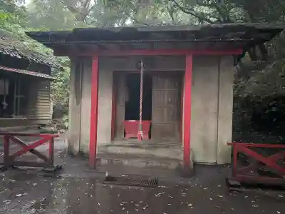 腹五社神社の{uncategorized: "未分類", other: "その他", undefined: "問題あり", building: "その他建物", grave: "お墓", sacred_gate: "鳥居", guardian: "狛犬", statue: "像", buddha: "仏像", history: "歴史", nature: "自然", garden: "庭園", animal: "動物", pagoda: "塔", temizu: "手水舎", mountain_gate: "山門・神門", sanctuary: "本殿・本堂", subordinate: "末社・摂社", art: "芸術", scenery: "景色", jizo: "地蔵", ema: "絵馬", goshuin: "御朱印", omikuji: "おみくじ", items: "授与品その他", amulet: "お守り", goshuincho: "御朱印帳", eats: "食事", festival: "お祭り", votive_dance: "神楽", shichigosan: "七五三参", wedding: "結婚式", experience: "体験その他", initially: "初詣", around: "周辺", anti_infection: "感染症対策"}