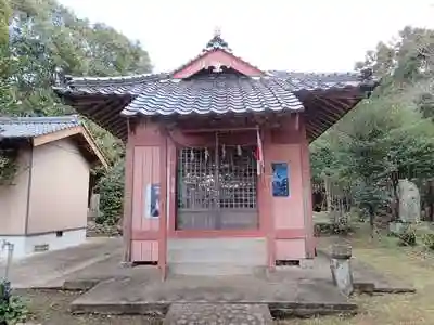 新城神社の本殿