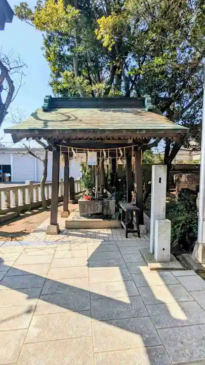 柏諏訪神社の手水舎