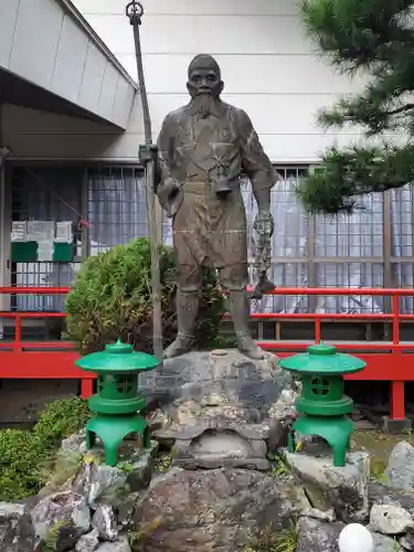 松尾宇蛇神社・白蛇神社の像