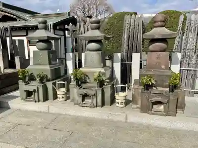 城官寺の{uncategorized: "未分類", other: "その他", undefined: "問題あり", building: "その他建物", grave: "お墓", sacred_gate: "鳥居", guardian: "狛犬", statue: "像", buddha: "仏像", history: "歴史", nature: "自然", garden: "庭園", animal: "動物", pagoda: "塔", temizu: "手水舎", mountain_gate: "山門・神門", sanctuary: "本殿・本堂", subordinate: "末社・摂社", art: "芸術", scenery: "景色", jizo: "地蔵", ema: "絵馬", goshuin: "御朱印", omikuji: "おみくじ", items: "授与品その他", amulet: "お守り", goshuincho: "御朱印帳", eats: "食事", festival: "お祭り", votive_dance: "神楽", shichigosan: "七五三参", wedding: "結婚式", experience: "体験その他", initially: "初詣", around: "周辺", anti_infection: "感染症対策"}