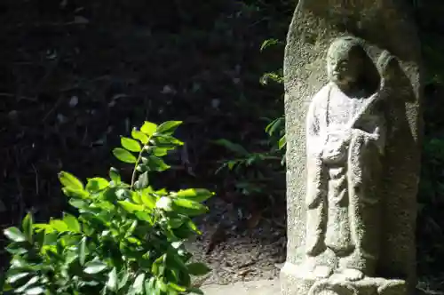 横滝寺の地蔵