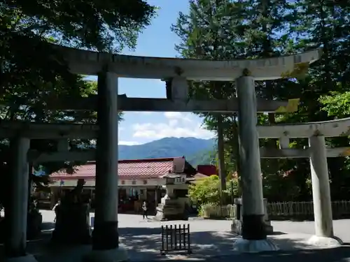 三峯神社の鳥居