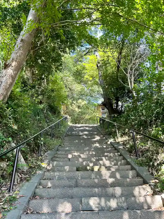 法華堂跡(源頼朝墓・北条義時墓)の庭園