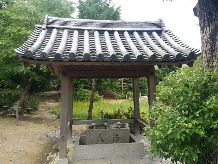多聞寺の手水舎