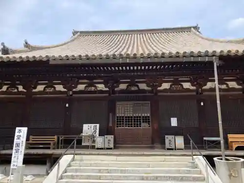 太山寺の本殿