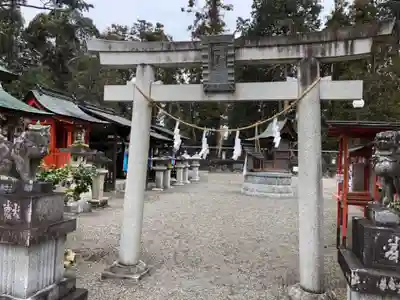 沙沙貴神社の末社・摂社