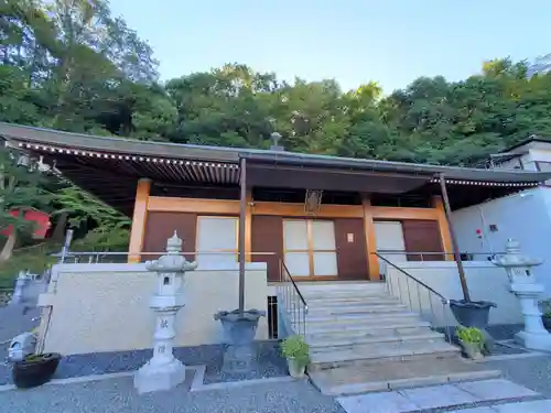 光明寺の本殿・本堂