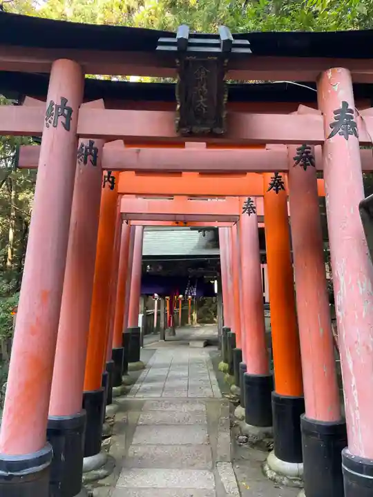 伏見稲荷大社 御膳谷奉拝所(京都府)