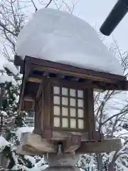 烈々布神社の建物その他