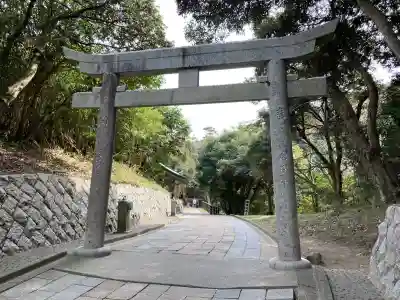 白兎神社の{uncategorized: "未分類", other: "その他", undefined: "問題あり", building: "その他建物", grave: "お墓", sacred_gate: "鳥居", guardian: "狛犬", statue: "像", buddha: "仏像", history: "歴史", nature: "自然", garden: "庭園", animal: "動物", pagoda: "塔", temizu: "手水舎", mountain_gate: "山門・神門", sanctuary: "本殿・本堂", subordinate: "末社・摂社", art: "芸術", scenery: "景色", jizo: "地蔵", ema: "絵馬", goshuin: "御朱印", omikuji: "おみくじ", items: "授与品その他", amulet: "お守り", goshuincho: "御朱印帳", eats: "食事", festival: "お祭り", votive_dance: "神楽", shichigosan: "七五三参", wedding: "結婚式", experience: "体験その他", initially: "初詣", around: "周辺", anti_infection: "感染症対策"}