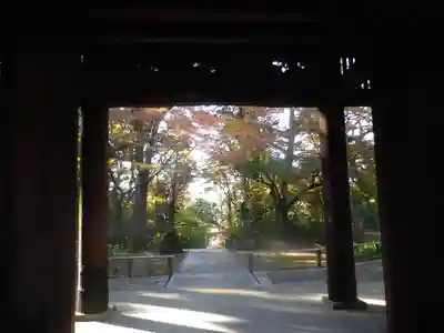 妙本寺の山門・神門