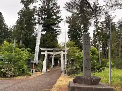 浅舞八幡神社の{uncategorized: "未分類", other: "その他", undefined: "問題あり", building: "その他建物", grave: "お墓", sacred_gate: "鳥居", guardian: "狛犬", statue: "像", buddha: "仏像", history: "歴史", nature: "自然", garden: "庭園", animal: "動物", pagoda: "塔", temizu: "手水舎", mountain_gate: "山門・神門", sanctuary: "本殿・本堂", subordinate: "末社・摂社", art: "芸術", scenery: "景色", jizo: "地蔵", ema: "絵馬", goshuin: "御朱印", omikuji: "おみくじ", items: "授与品その他", amulet: "お守り", goshuincho: "御朱印帳", eats: "食事", festival: "お祭り", votive_dance: "神楽", shichigosan: "七五三参", wedding: "結婚式", experience: "体験その他", initially: "初詣", around: "周辺", anti_infection: "感染症対策"}