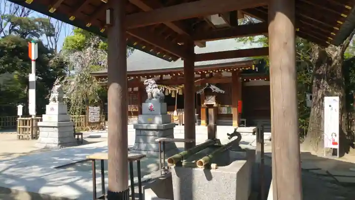 新田神社の手水舎