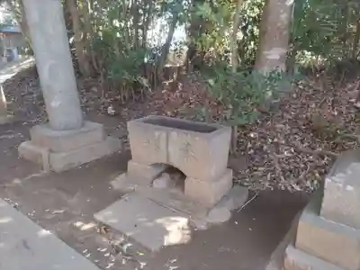 鳥見神社の手水舎