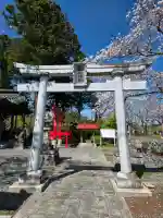 貴船神社の{uncategorized: "未分類", other: "その他", undefined: "問題あり", building: "その他建物", grave: "お墓", sacred_gate: "鳥居", guardian: "狛犬", statue: "像", buddha: "仏像", history: "歴史", nature: "自然", garden: "庭園", animal: "動物", pagoda: "塔", temizu: "手水舎", mountain_gate: "山門・神門", sanctuary: "本殿・本堂", subordinate: "末社・摂社", art: "芸術", scenery: "景色", jizo: "地蔵", ema: "絵馬", goshuin: "御朱印", omikuji: "おみくじ", items: "授与品その他", amulet: "お守り", goshuincho: "御朱印帳", eats: "食事", festival: "お祭り", votive_dance: "神楽", shichigosan: "七五三参", wedding: "結婚式", experience: "体験その他", initially: "初詣", around: "周辺", anti_infection: "感染症対策"}