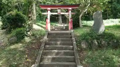 三輪神社の鳥居