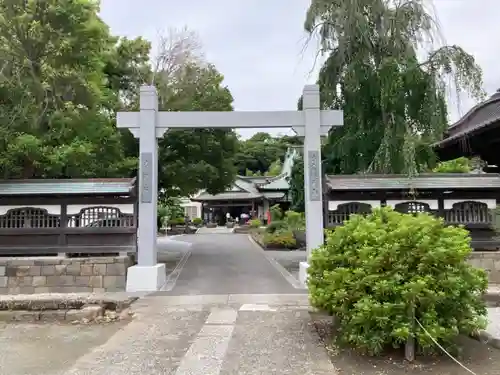 時宗総本山 遊行寺（正式：清浄光寺）の山門・神門