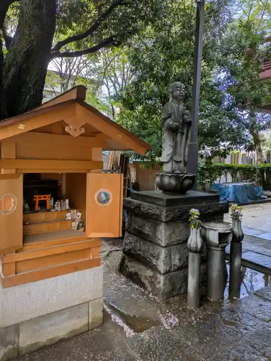 祥雲寺の{uncategorized: "未分類", other: "その他", undefined: "問題あり", building: "その他建物", grave: "お墓", sacred_gate: "鳥居", guardian: "狛犬", statue: "像", buddha: "仏像", history: "歴史", nature: "自然", garden: "庭園", animal: "動物", pagoda: "塔", temizu: "手水舎", mountain_gate: "山門・神門", sanctuary: "本殿・本堂", subordinate: "末社・摂社", art: "芸術", scenery: "景色", jizo: "地蔵", ema: "絵馬", goshuin: "御朱印", omikuji: "おみくじ", items: "授与品その他", amulet: "お守り", goshuincho: "御朱印帳", eats: "食事", festival: "お祭り", votive_dance: "神楽", shichigosan: "七五三参", wedding: "結婚式", experience: "体験その他", initially: "初詣", around: "周辺", anti_infection: "感染症対策"}