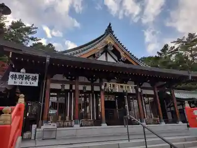門戸厄神東光寺の本殿・本堂