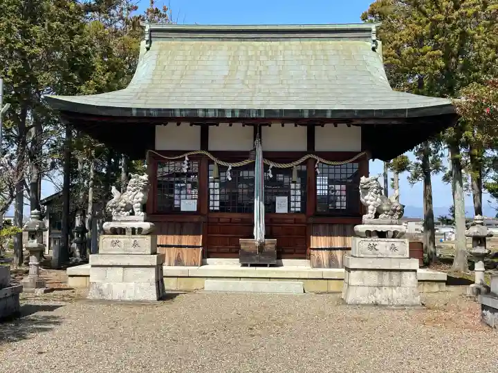 下多良神社の{uncategorized: "未分類", other: "その他", undefined: "問題あり", building: "その他建物", grave: "お墓", sacred_gate: "鳥居", guardian: "狛犬", statue: "像", buddha: "仏像", history: "歴史", nature: "自然", garden: "庭園", animal: "動物", pagoda: "塔", temizu: "手水舎", mountain_gate: "山門・神門", sanctuary: "本殿・本堂", subordinate: "末社・摂社", art: "芸術", scenery: "景色", jizo: "地蔵", ema: "絵馬", goshuin: "御朱印", omikuji: "おみくじ", items: "授与品その他", amulet: "お守り", goshuincho: "御朱印帳", eats: "食事", festival: "お祭り", votive_dance: "神楽", shichigosan: "七五三参", wedding: "結婚式", experience: "体験その他", initially: "初詣", around: "周辺", anti_infection: "感染症対策"}