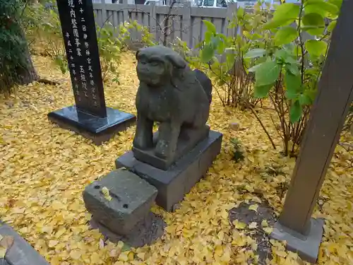 越谷香取神社の狛犬