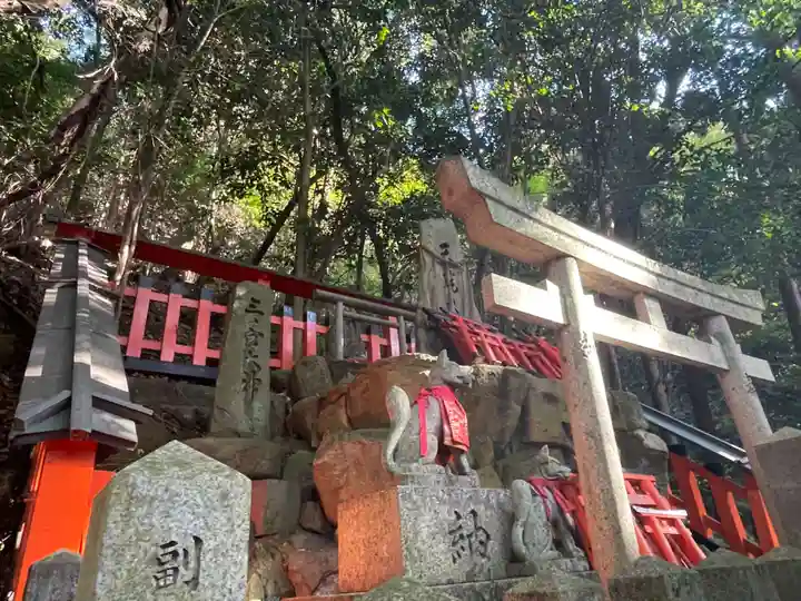 伏見稲荷大社 御膳谷奉拝所(京都府)