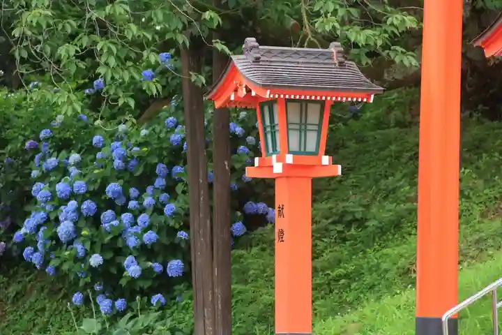 高屋敷稲荷神社の庭園