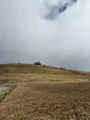 箱根元宮の{uncategorized: "未分類", other: "その他", undefined: "問題あり", building: "その他建物", grave: "お墓", sacred_gate: "鳥居", guardian: "狛犬", statue: "像", buddha: "仏像", history: "歴史", nature: "自然", garden: "庭園", animal: "動物", pagoda: "塔", temizu: "手水舎", mountain_gate: "山門・神門", sanctuary: "本殿・本堂", subordinate: "末社・摂社", art: "芸術", scenery: "景色", jizo: "地蔵", ema: "絵馬", goshuin: "御朱印", omikuji: "おみくじ", items: "授与品その他", amulet: "お守り", goshuincho: "御朱印帳", eats: "食事", festival: "お祭り", votive_dance: "神楽", shichigosan: "七五三参", wedding: "結婚式", experience: "体験その他", initially: "初詣", around: "周辺", anti_infection: "感染症対策"}