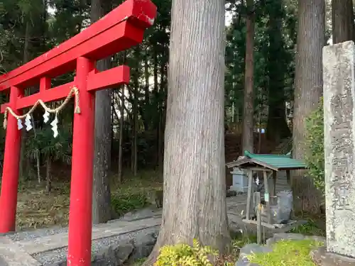 須山浅間神社の鳥居