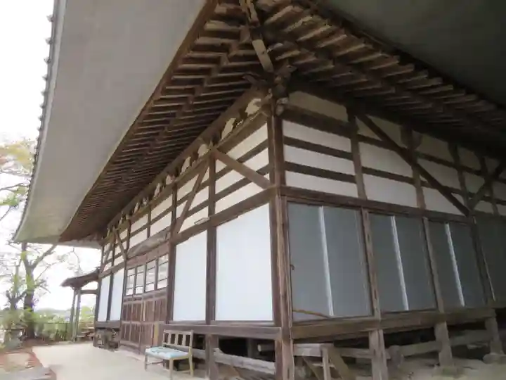 妙養寺の本殿・本堂