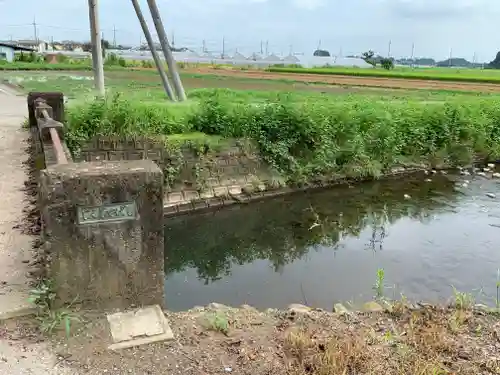 楡木神社の周辺