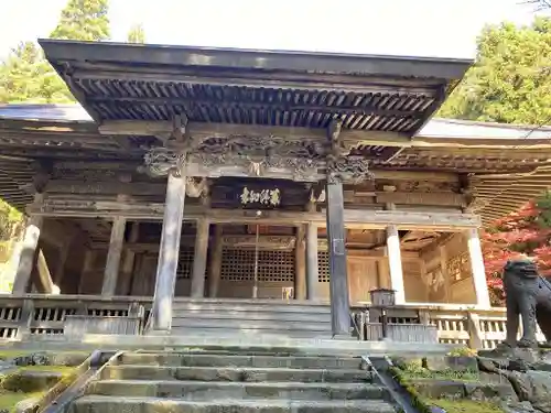 黒石寺の本殿