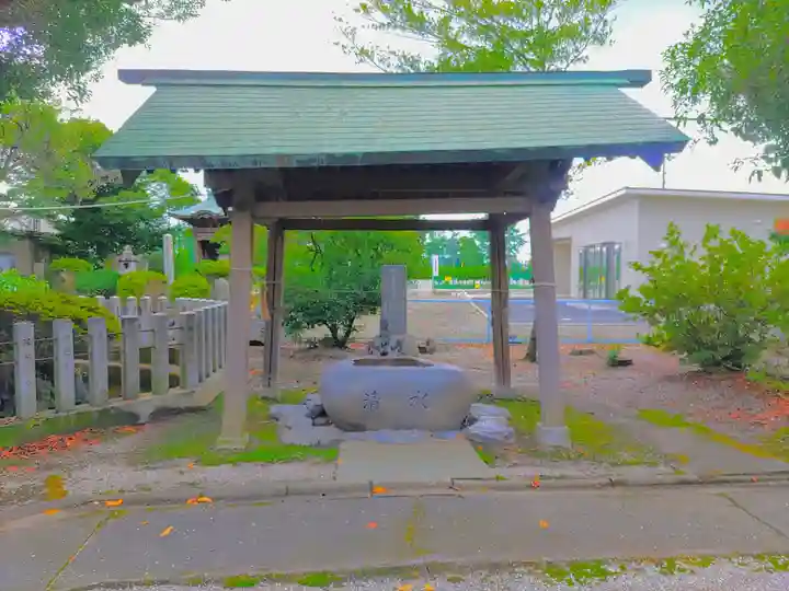 熊野神社(熊之庄)の手水舎
