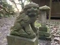 諏訪神社の狛犬